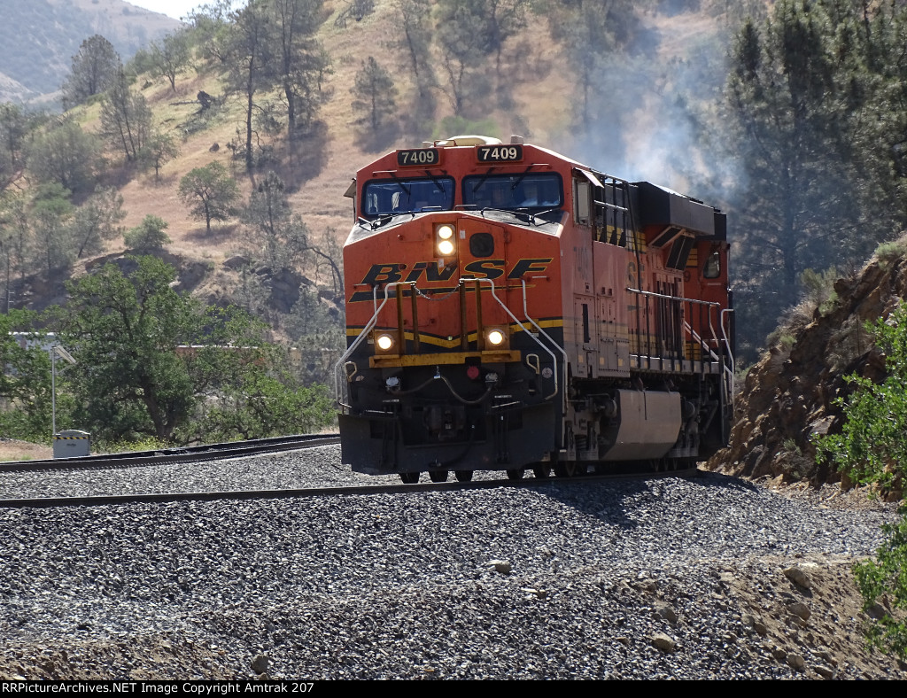 BNSF 7409